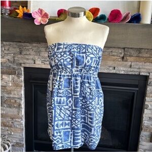 Reyn Spooner Blue Geometric Strapless Top